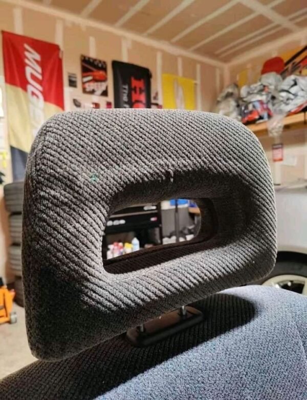 Front Seat for 2000 Honda - Image 2