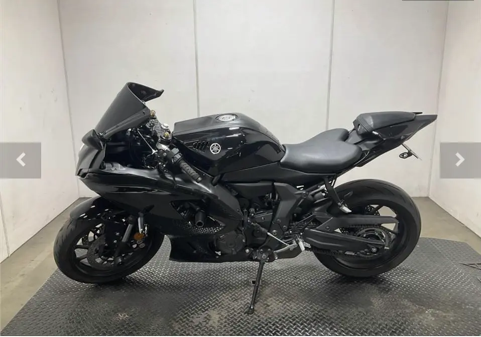2024 YAMAHA YZF-R7