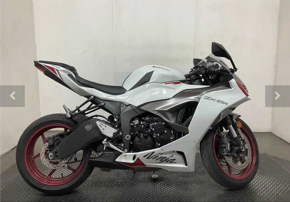 2025 KAWASAKI ZX636KSFAL NINJA ZX-6R - Image 2