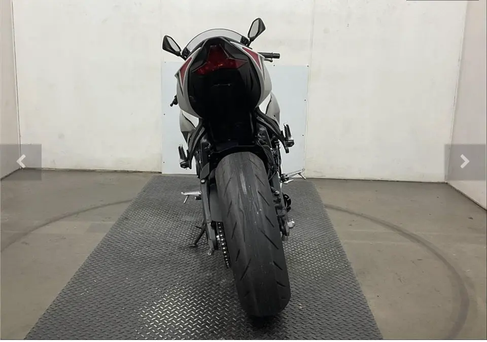 2025 KAWASAKI ZX636KSFAL NINJA ZX-6R - Image 4