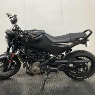 2023 HUSQVARNA SVARTPILEN 401