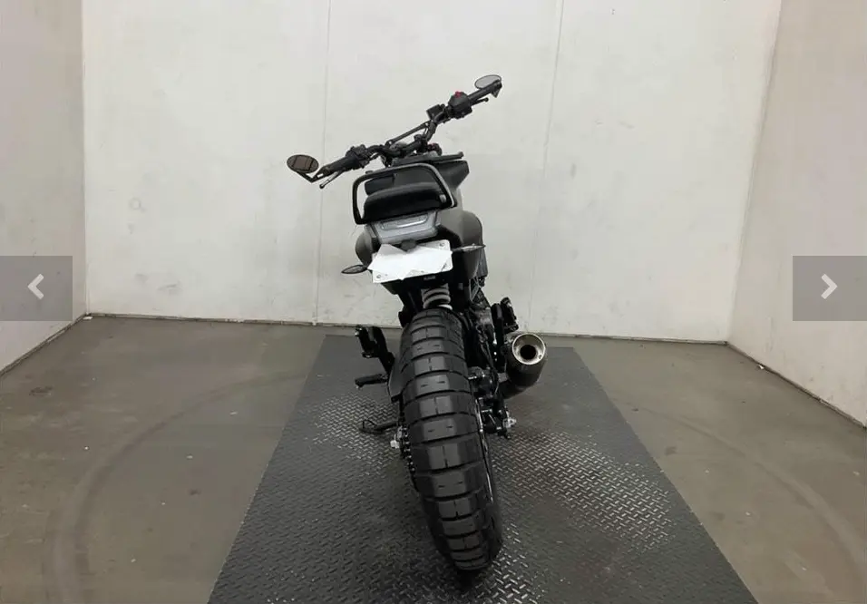 2023 HUSQVARNA SVARTPILEN 401 - Image 4