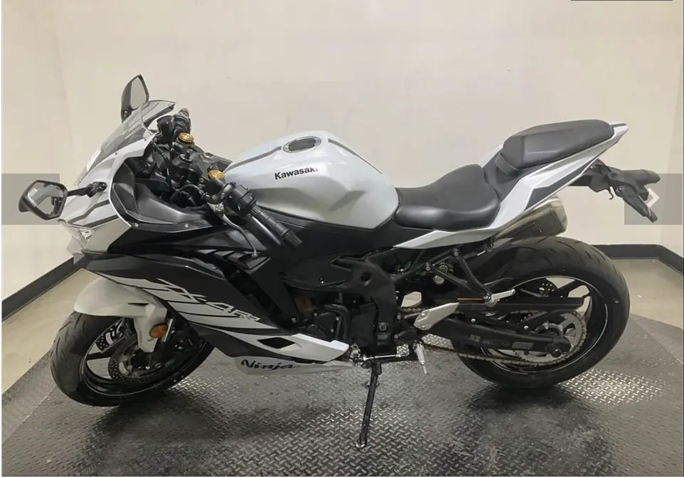 2025 KAWASAKI ZX400SSFAL NINJA ZX-4RR (ABS)