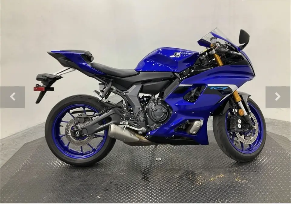 2025 YAMAHA YZF-R7 - Image 2