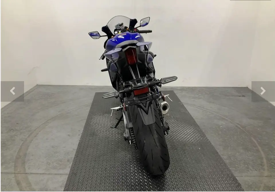 2025 YAMAHA YZF-R7 - Image 4