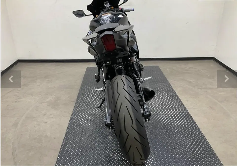 2023 YAMAHA YZF-R7 - Image 4