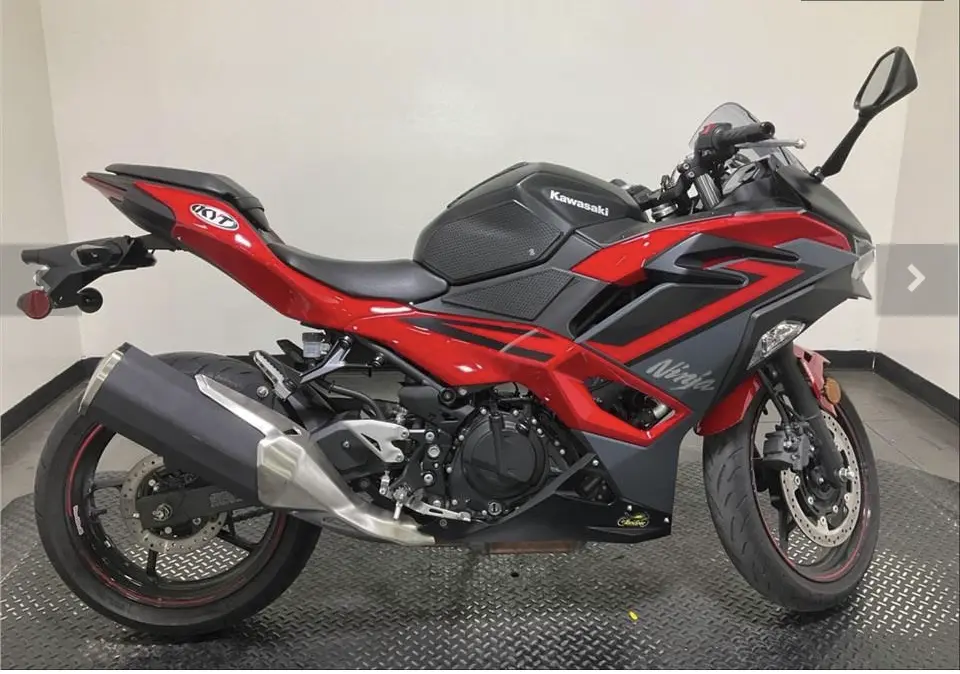 2025 KAWASAKI EX500GSFAL NINJA 500 RED METALLIC (ABS) - Image 2