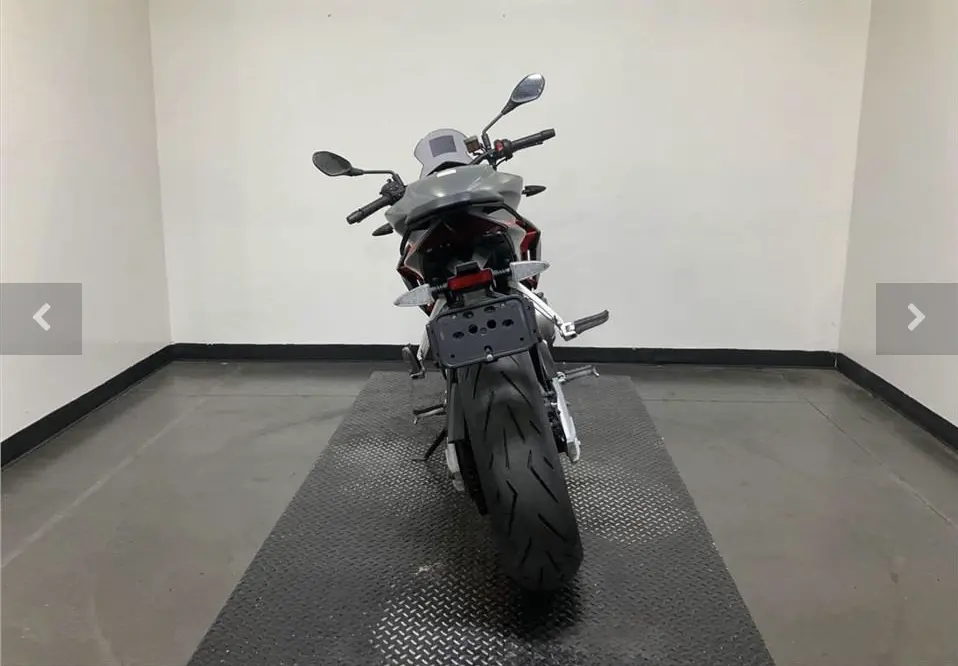 2021 APRILIA TUONO 660 - Image 4