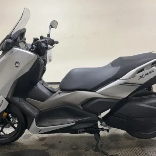 2024 YAMAHA XMAX