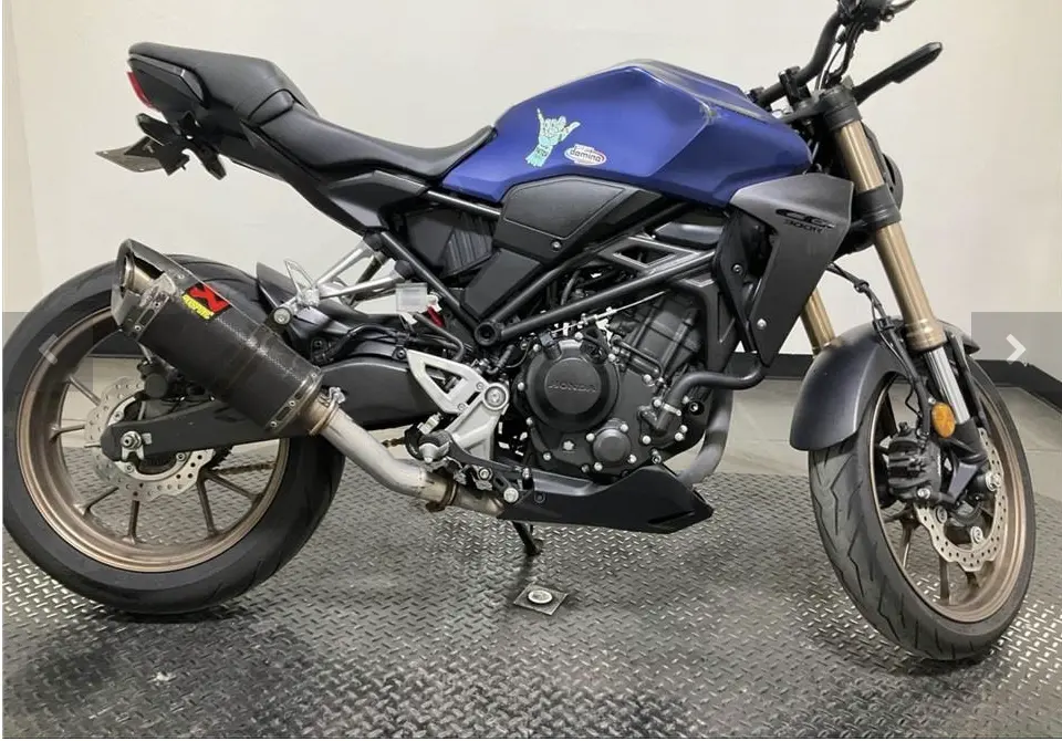 2020 HONDA CB300R (ABS) - Image 2